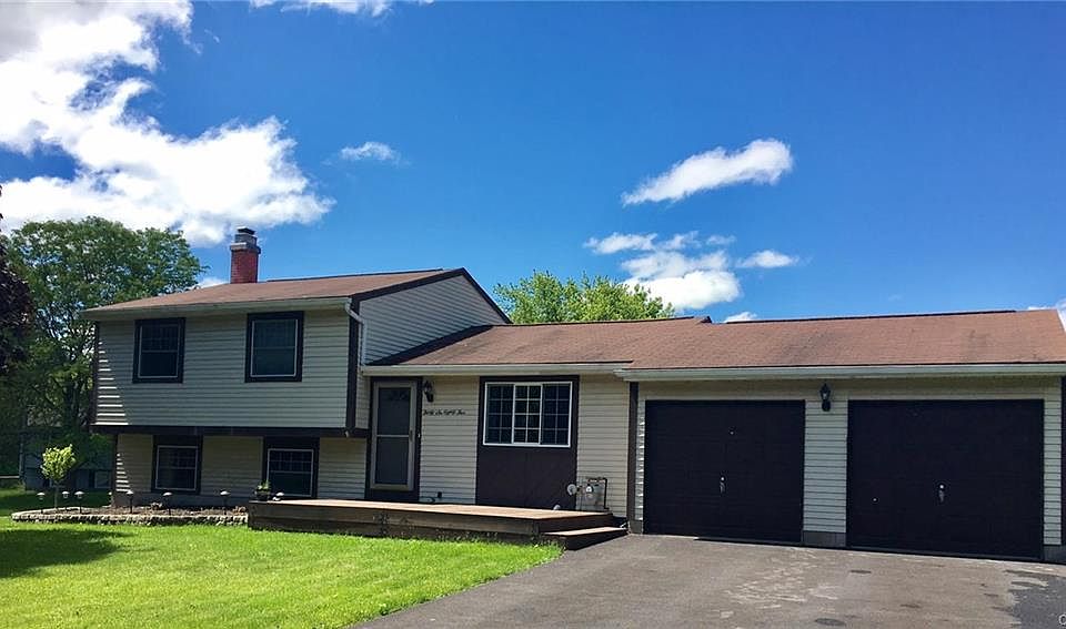 1st image of 3685 Gardenia Dr