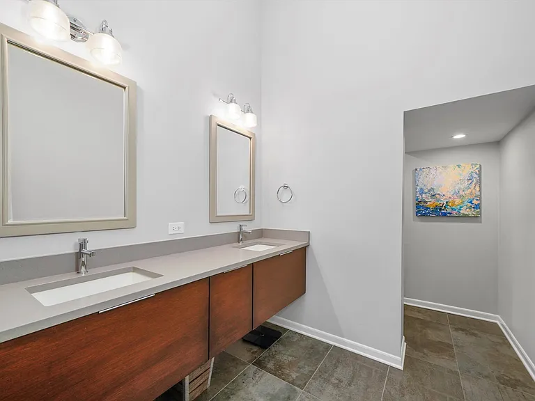 525 N Halsted St #406 — Photo 10