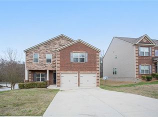 1152 Paris Dr, Hampton, GA 30228