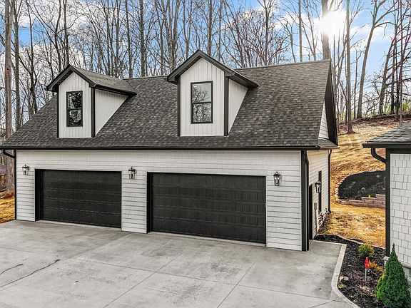 5th image of 710 Knight Rd