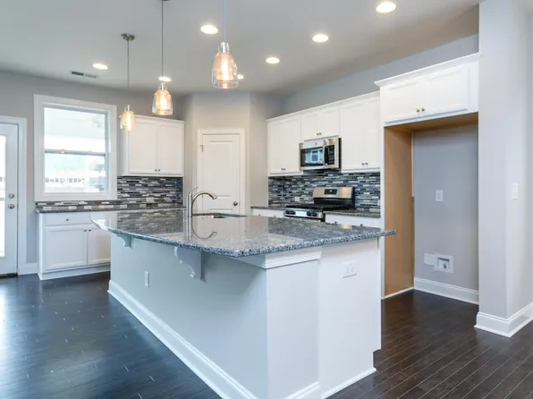 340 Mallard Landing Dr, Chapel Hill, NC 27516