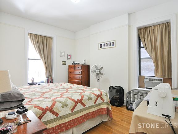 4th image of 209 W 97th St APT 1F