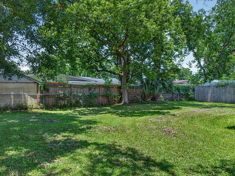5527 Beney Rd — Photo 27