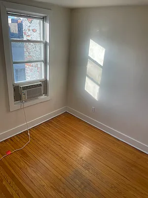 Rented by East Williamsburg Realty Inc | media 34