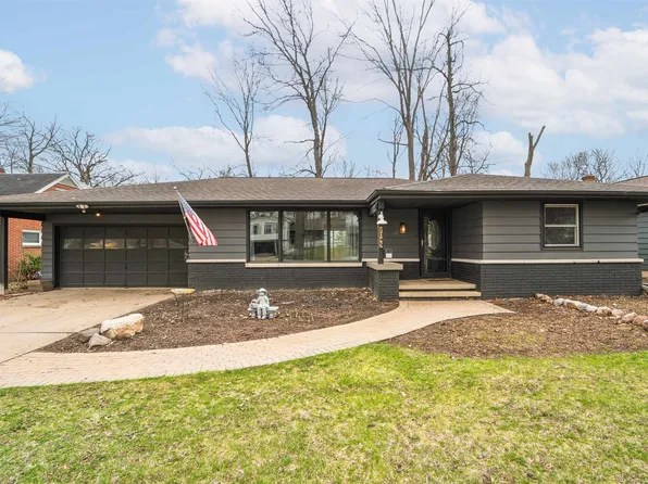 1043 E Melrose Ave, Appleton, WI 54911