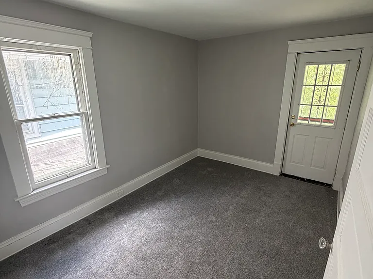 677 Eddy Rd — Photo 11