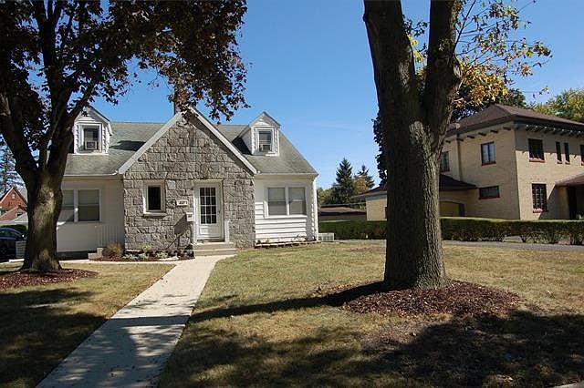 1st image of 482 King Ave