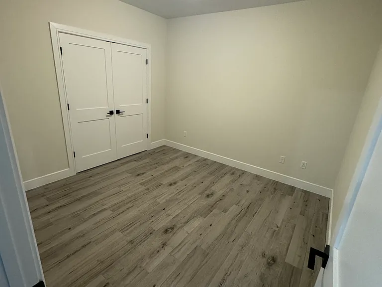 3721 Amboy Rd #1 — Photo 3