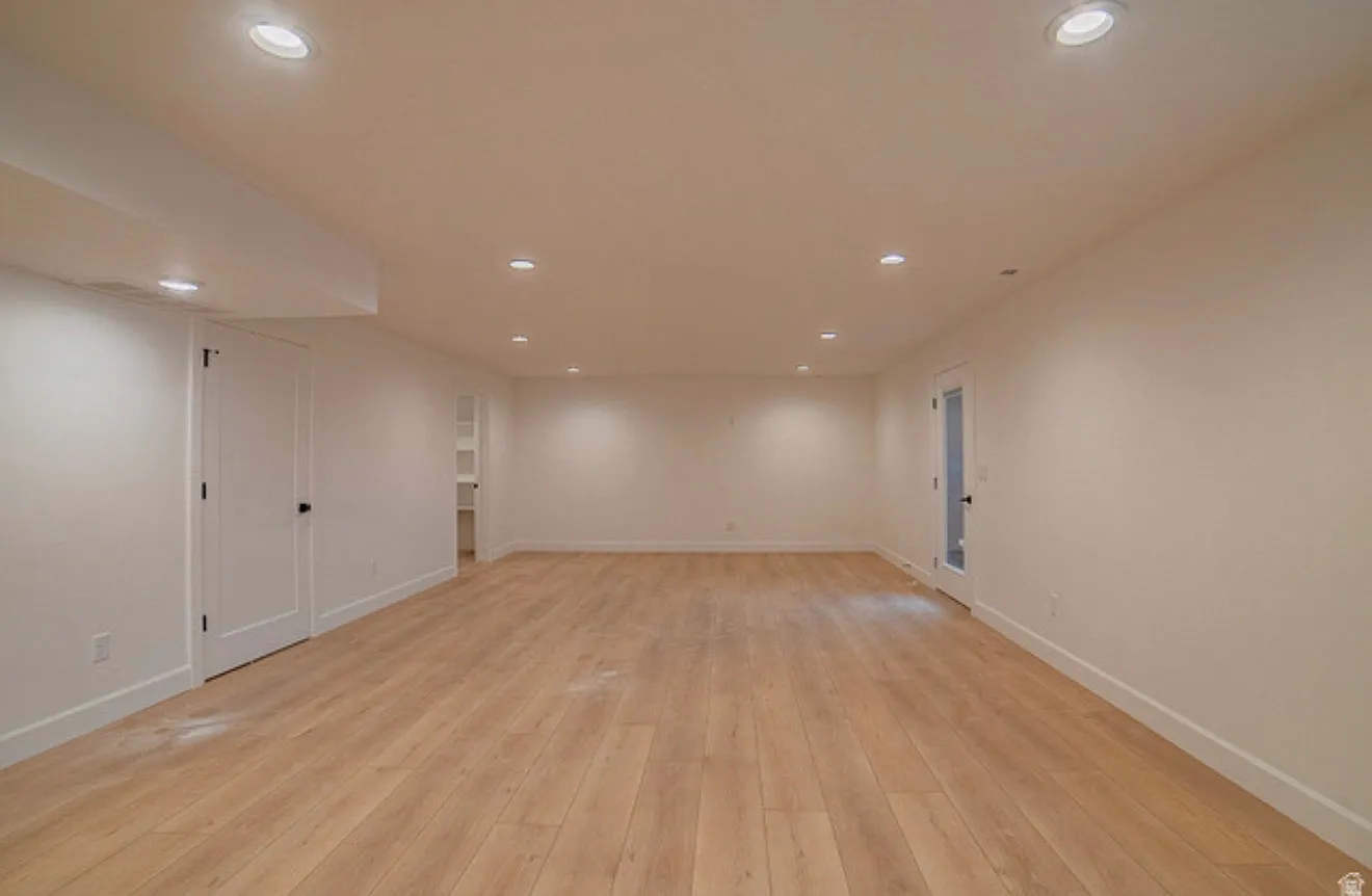 2 bed, 1500 sqft, $1,500 — Photo 2