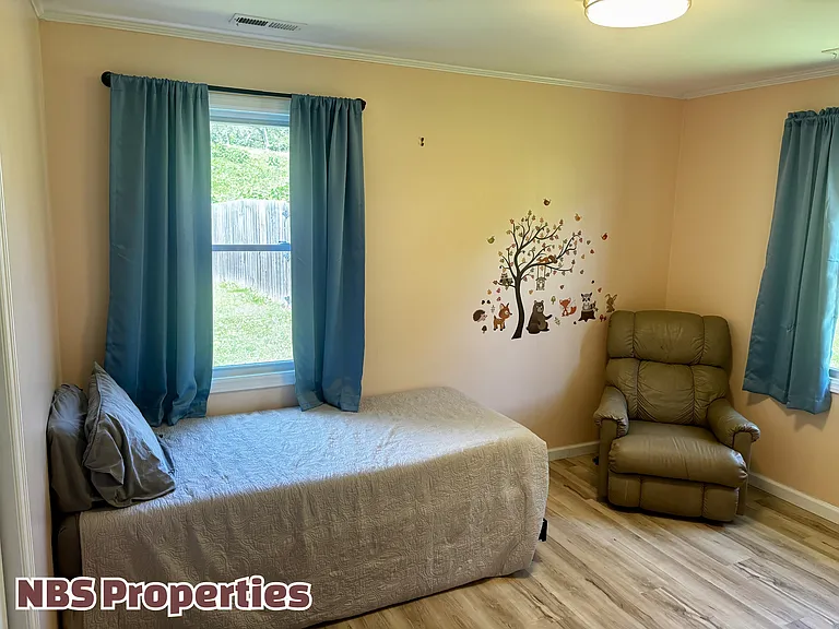 104 Hillside Rd — Photo 18