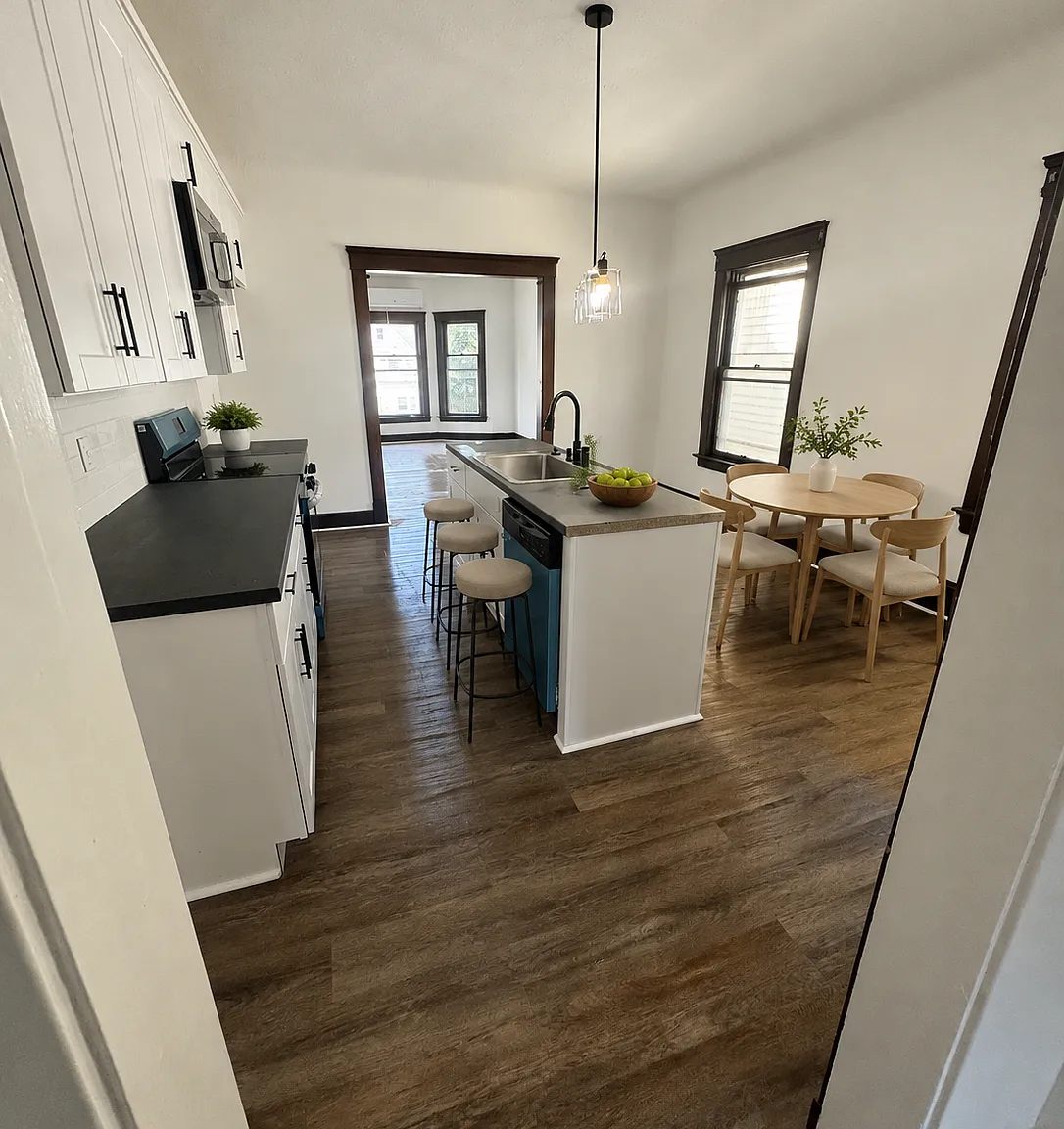 W 65th St, Cleveland — Photo 2