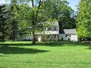 21 Knollcroft Rd, Basking Ridge, NJ 07920