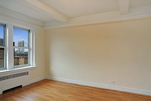 Sold by Corcoran | media 14