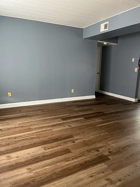 3 bed, 1000 sqft, $1,000 — Photo 2
