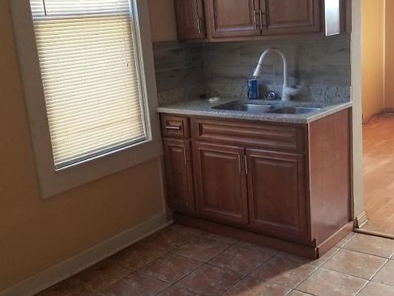2nd image of 8412 S Buffalo Ave #3