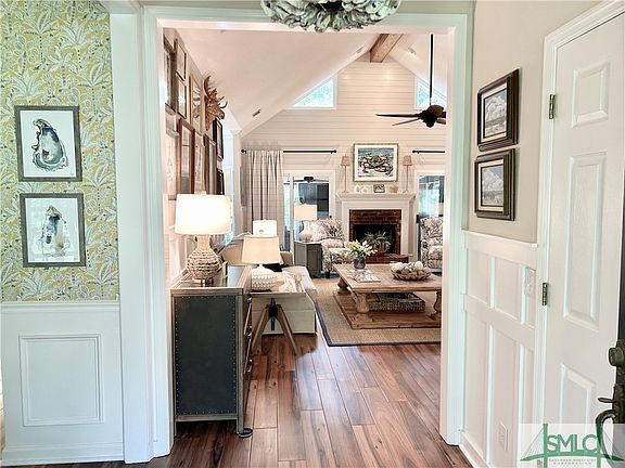 4th image of 482 Oxford Drive