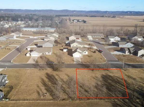 42 Prairie St, Arena, WI 53503