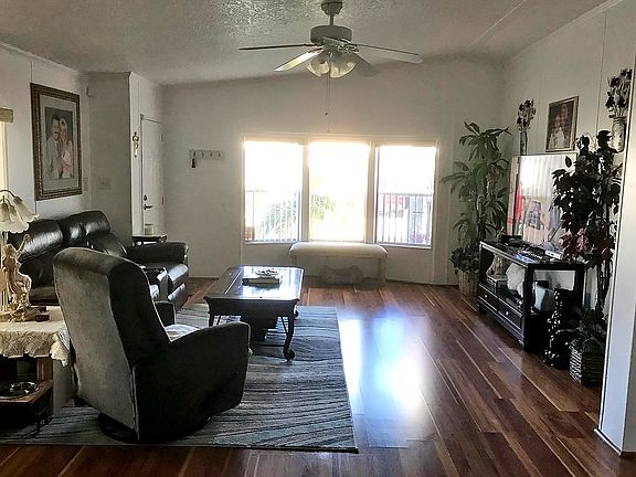 3rd image of 901 Sundeck Way #901