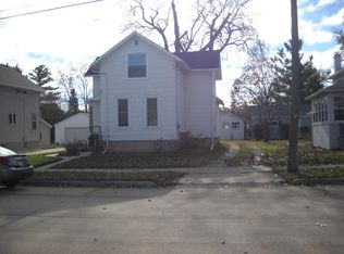 117 W 14th Ave, Oshkosh, WI 54902