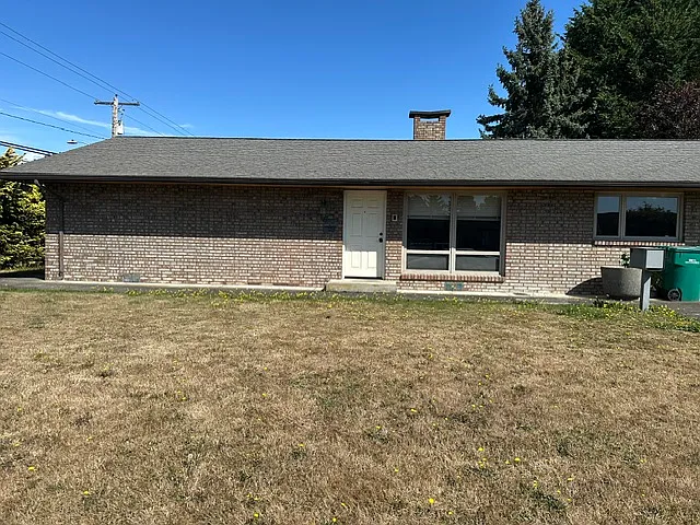 100-102 Claremont Pl #100