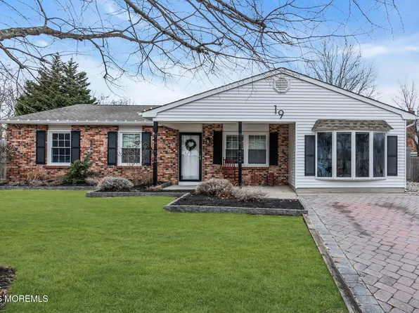 19 Virginia Drive, Howell, NJ 07731