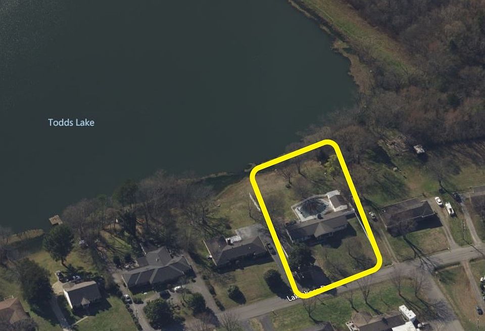 2nd image of 1302 Lakeshore Dr