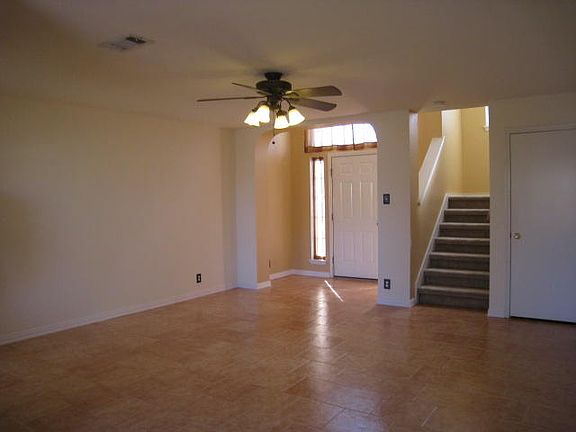 3rd image of 7109 Lynn Lake Dr