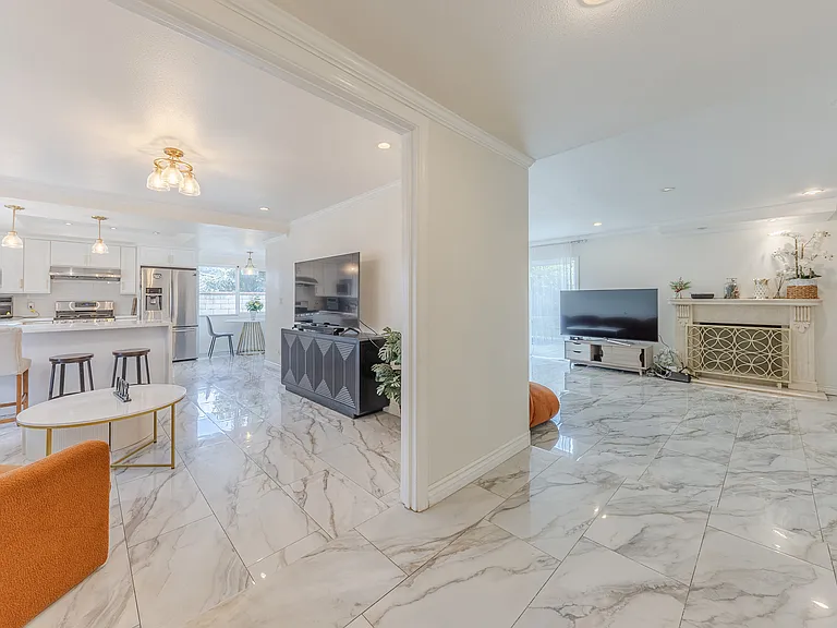 2505 Matador Dr — Photo 10
