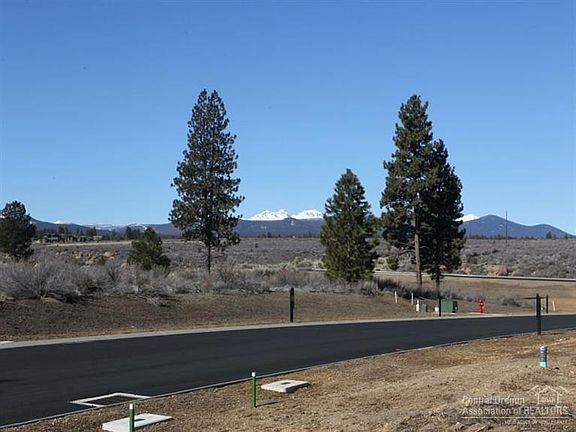 2nd image of 61654 Hosmer Lake Dr
