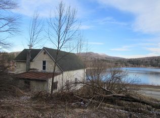 146 Lake St, Barton, VT 05822