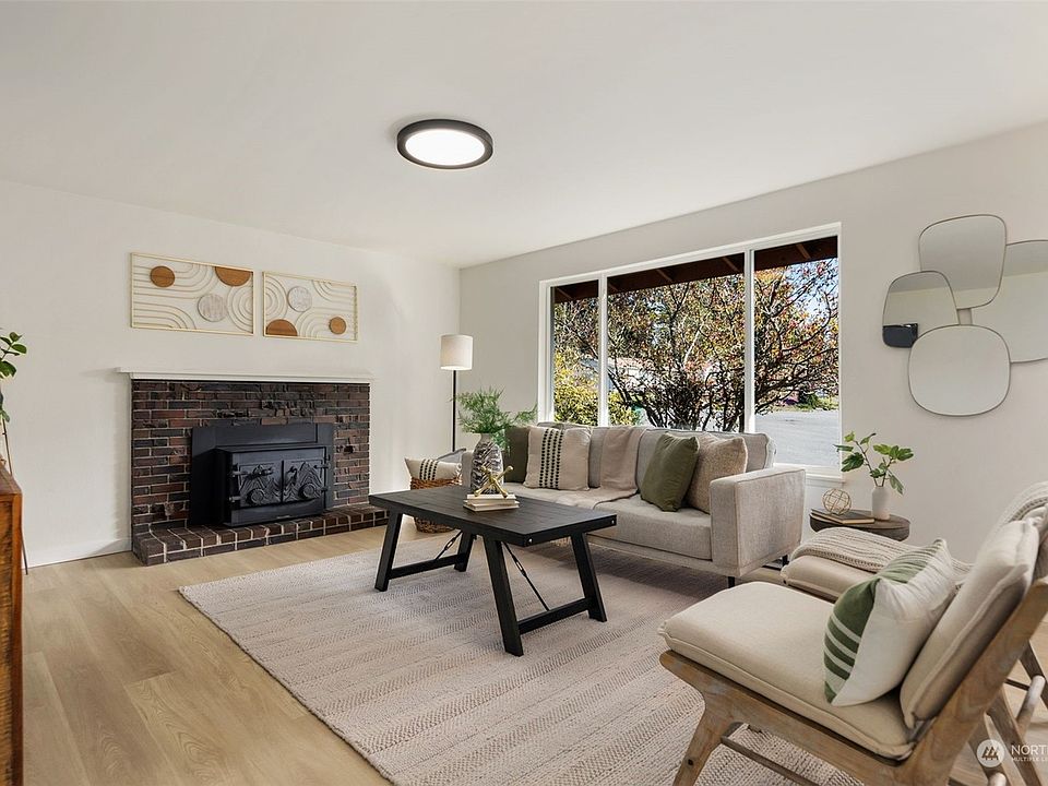 1st image of 16816 NE 107th St #1