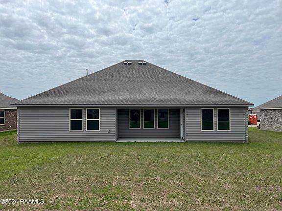 5th image of 412 Dulworth Ct