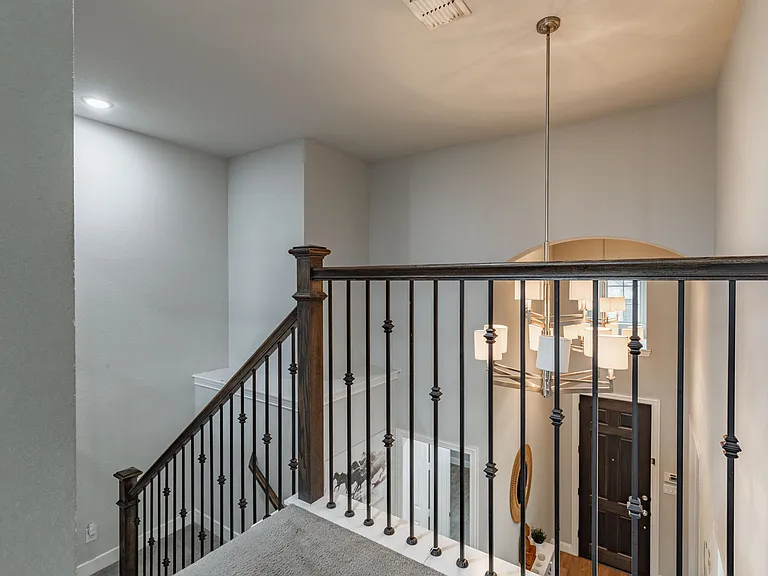 12163 Curry Creek Dr — Photo 25