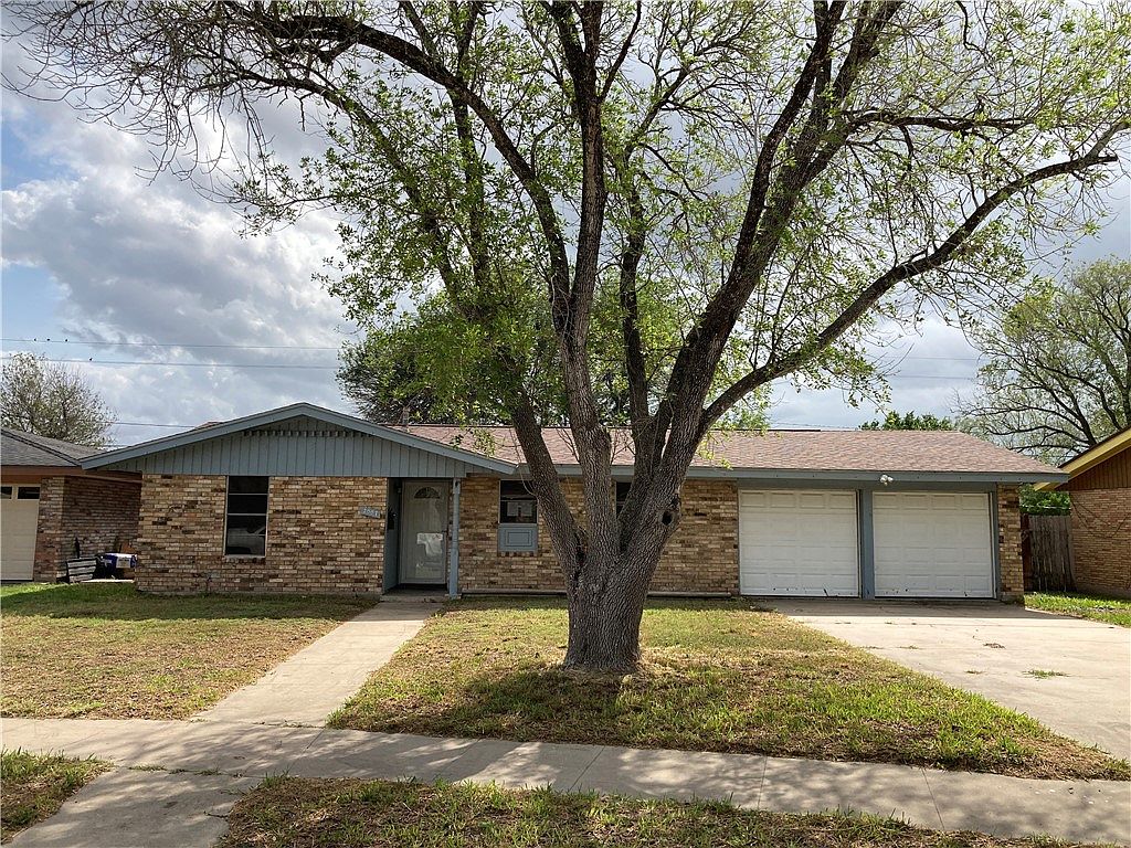 2007 Louisiana St, Kingsville, TX 78363 | Zillow