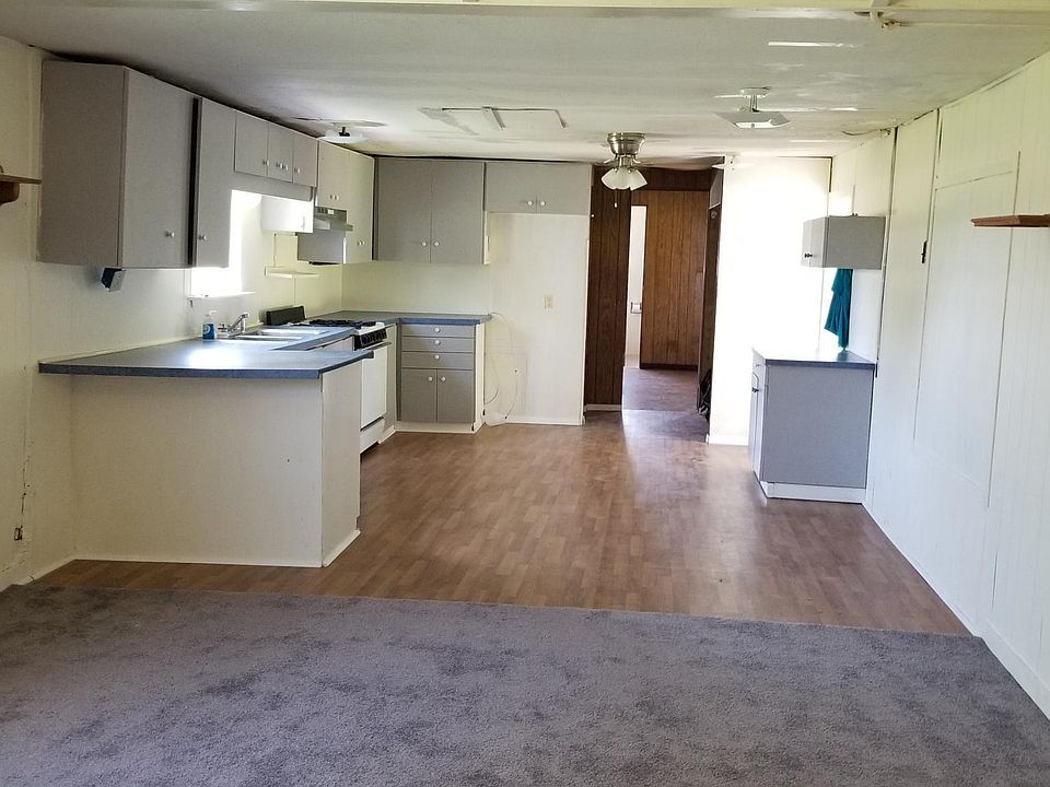 Living room & kitchen