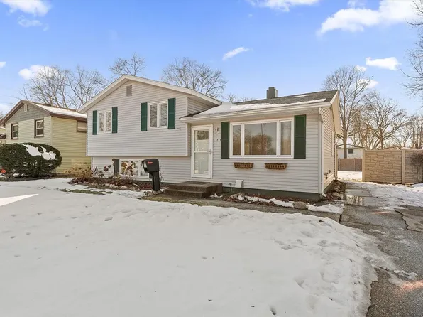 1715 Rerick St, South Bend, IN 46635