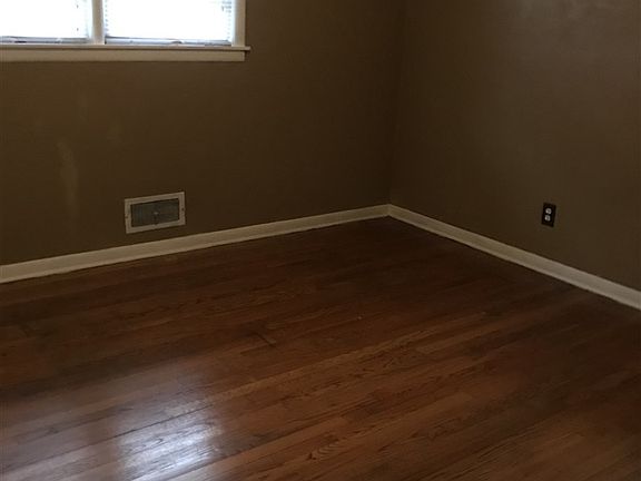 3rd image of 419 Glendale Ave