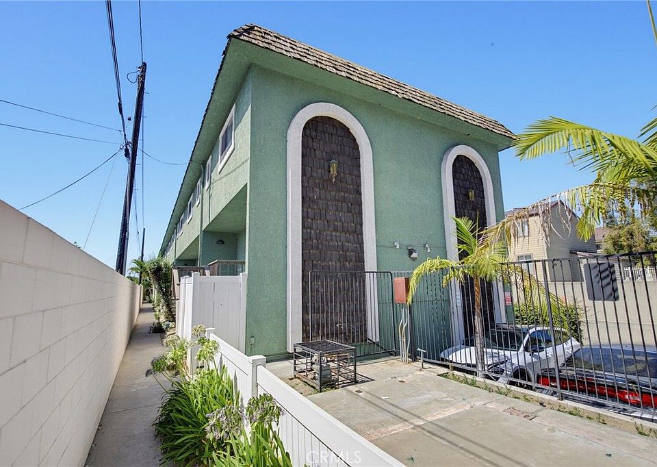 1st image of 9214 Palm St