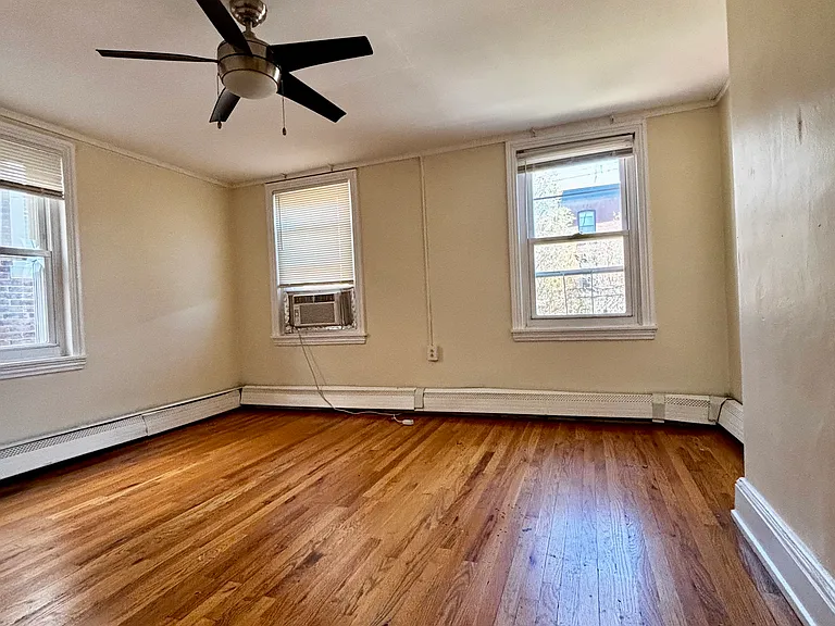 2350 E Cumberland St #2 — Photo 11