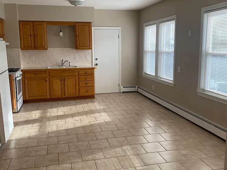 13 Central Ave — Photo 1