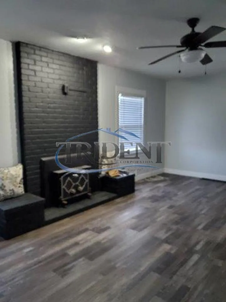3 bed, $2,000 — Photo 4