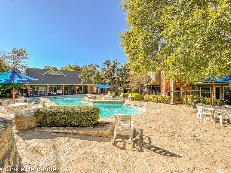 151 Chapel Hill Cir — Photo 47