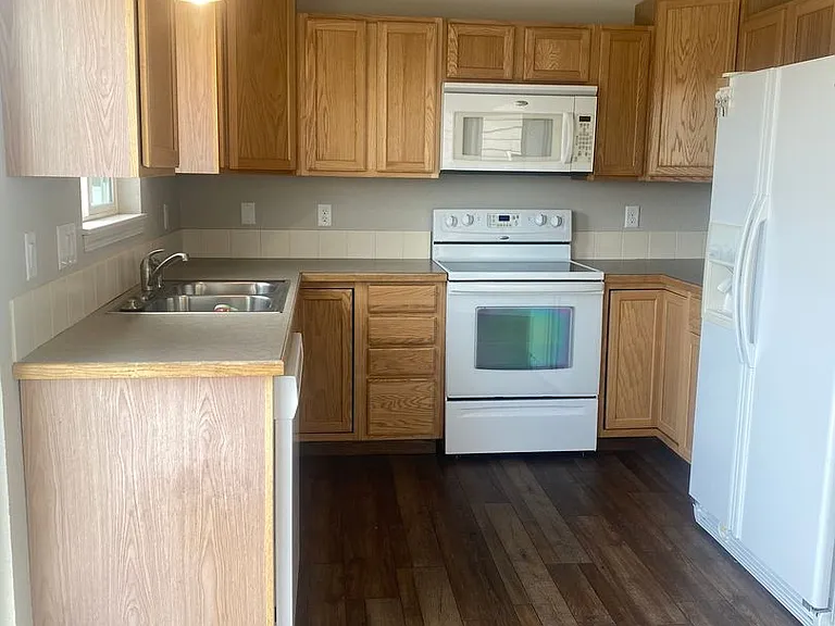6587 Cambridge Pl — Photo 8