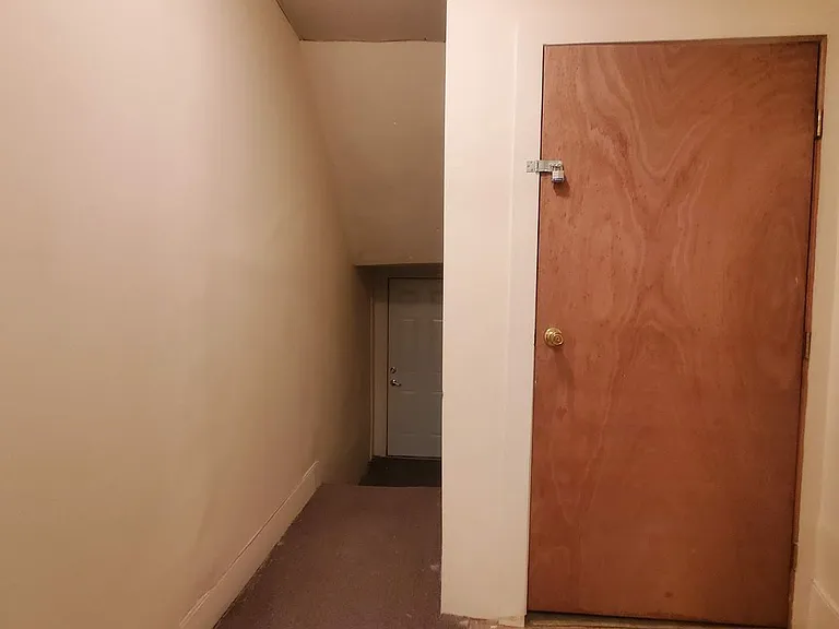 320 Washington St — Photo 10