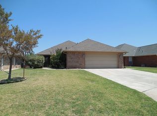 3408 Peacock Ln, Altus, OK 73521