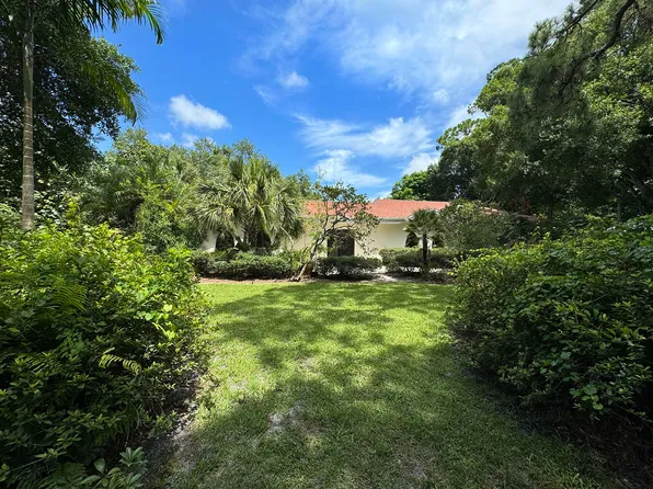 256 31st Avenue SW, Vero Beach, FL 32968