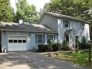 1st image of 52 Valley View Rd