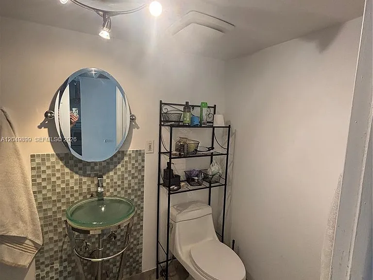 6450 Collins Ave #1207 — Photo 9