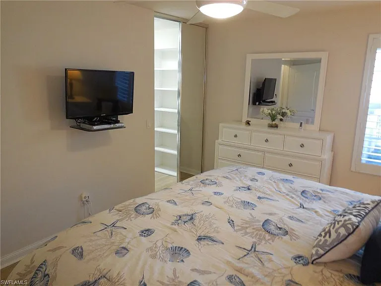 4238 Redonda Ln — Photo 19