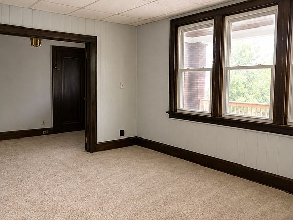 5th image of 219 E 26th St APT 2